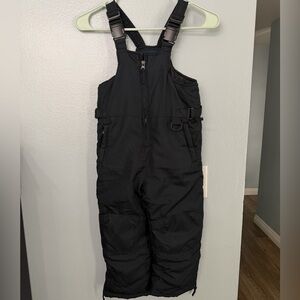 Cherokee Snow Bib in black in Size 4T
